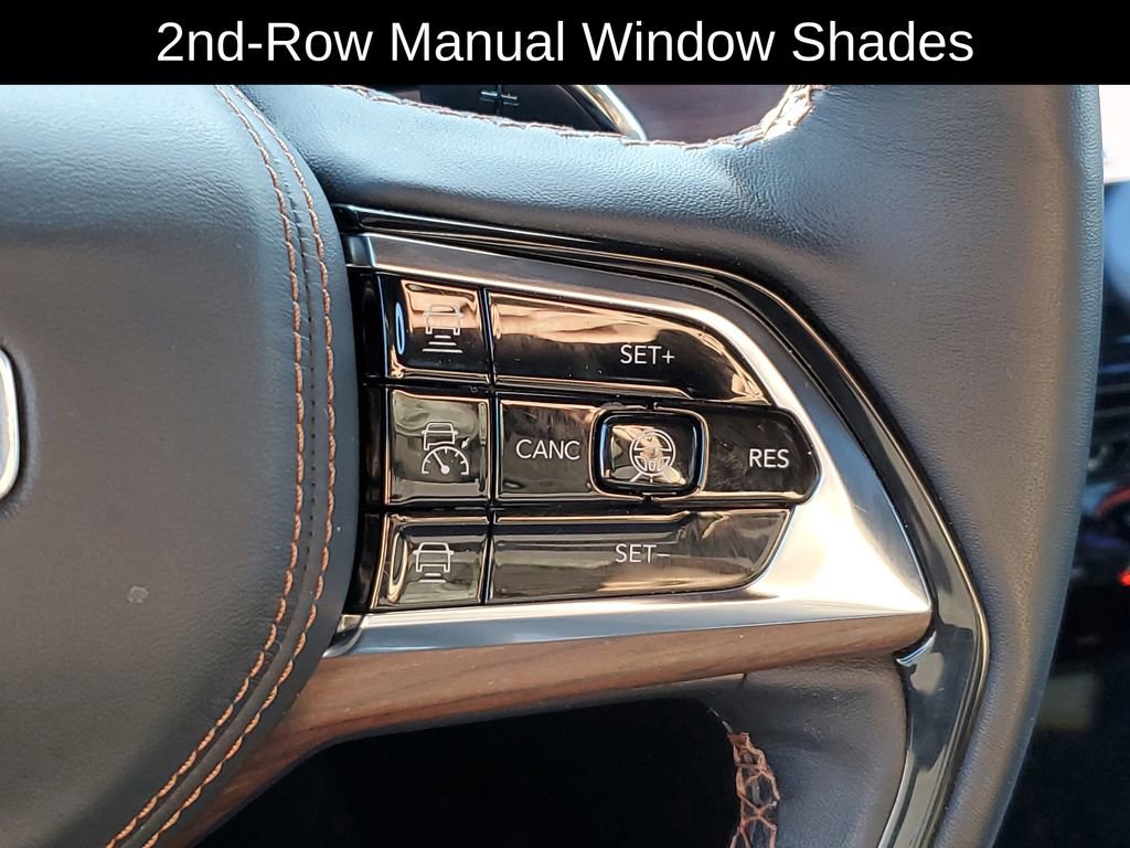 Used 2023 Jeep Grand Cherokee Summit w/ Luxury Tech Group V image 14