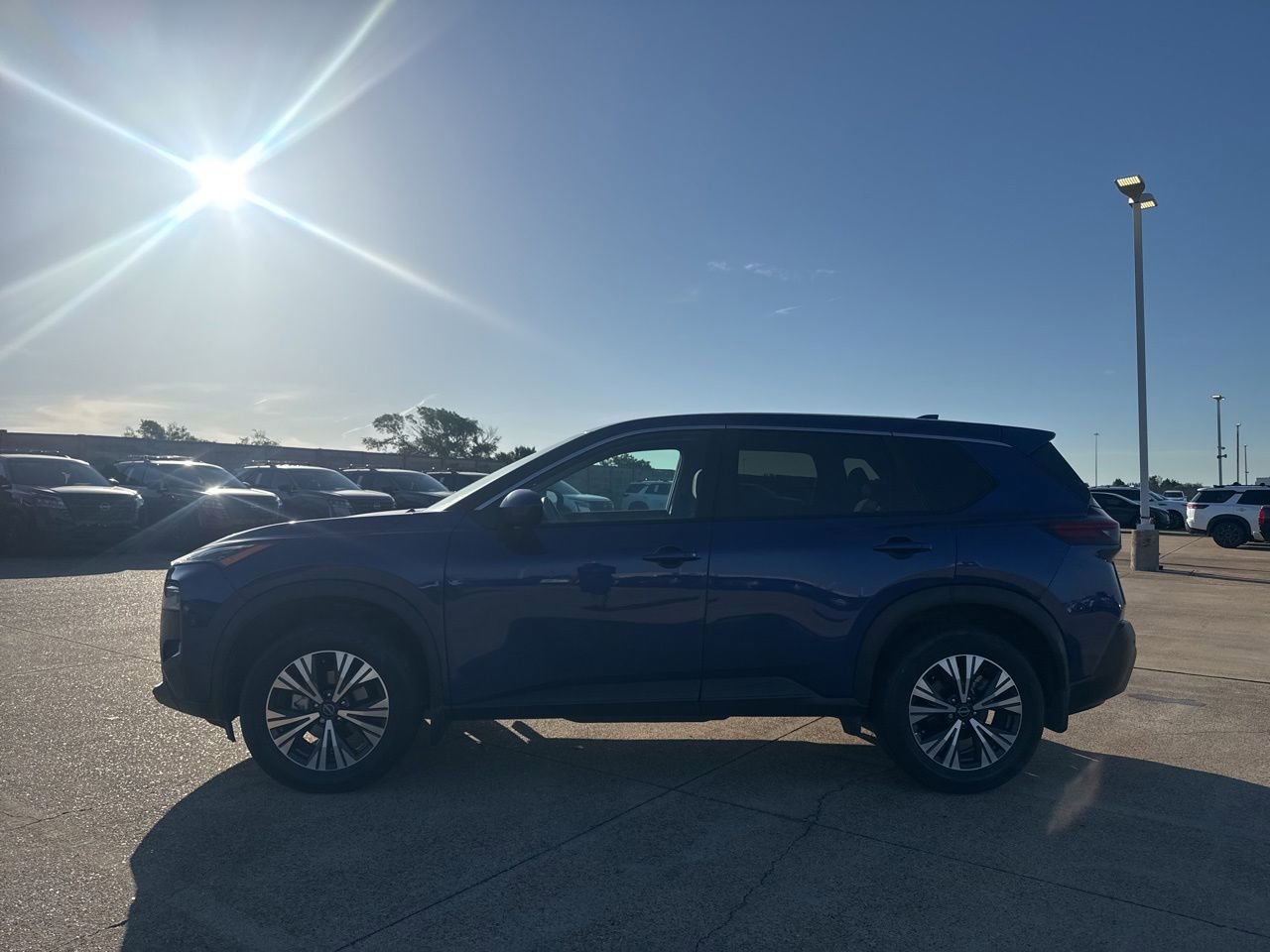 Certified 2023 Nissan Rogue SV FWD image 13