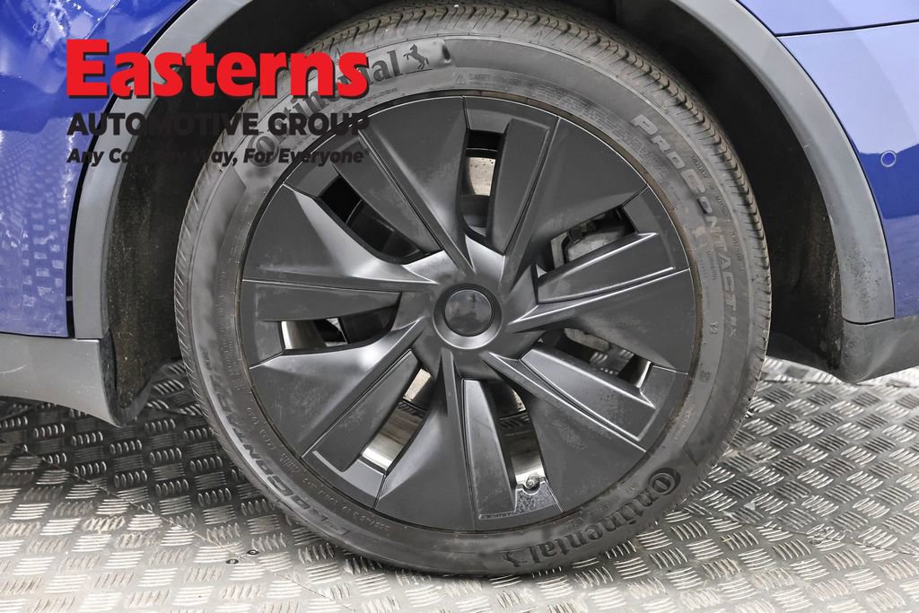 Used 2020 Tesla Model Y Long Range image 28