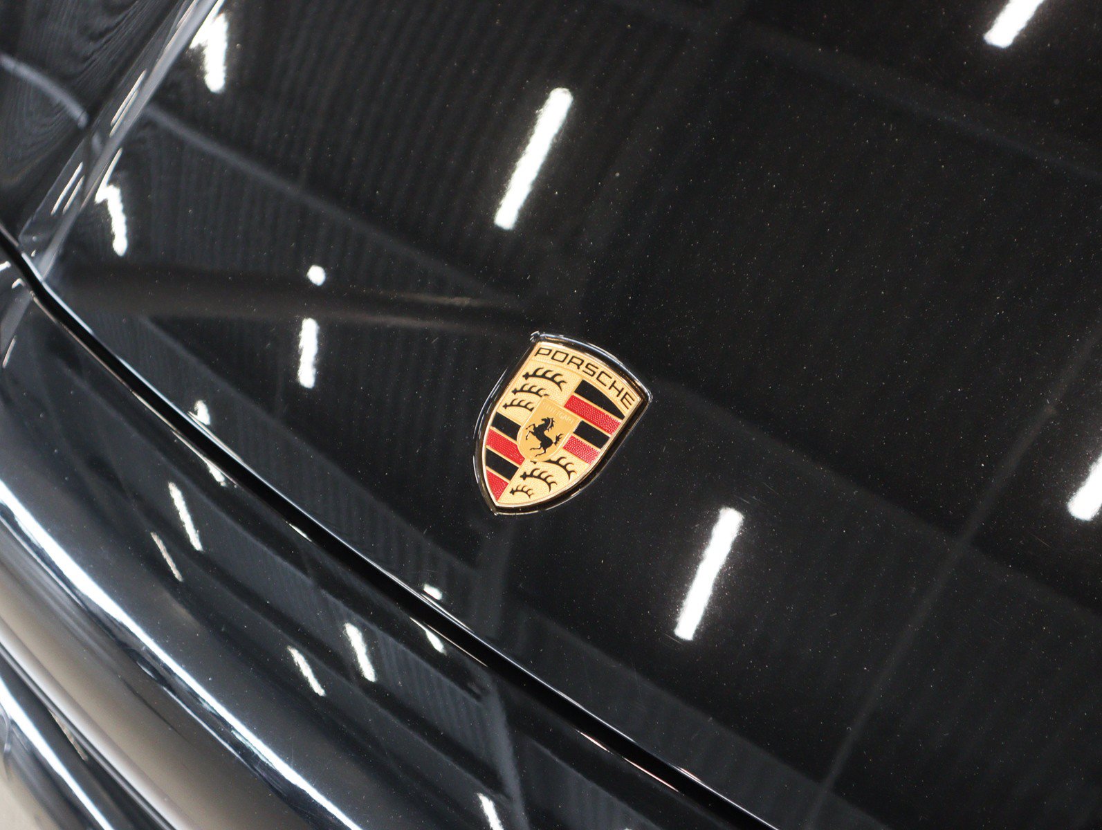 Certified 2023 Porsche Cayenne Platinum Edition AWD/4WD image 29