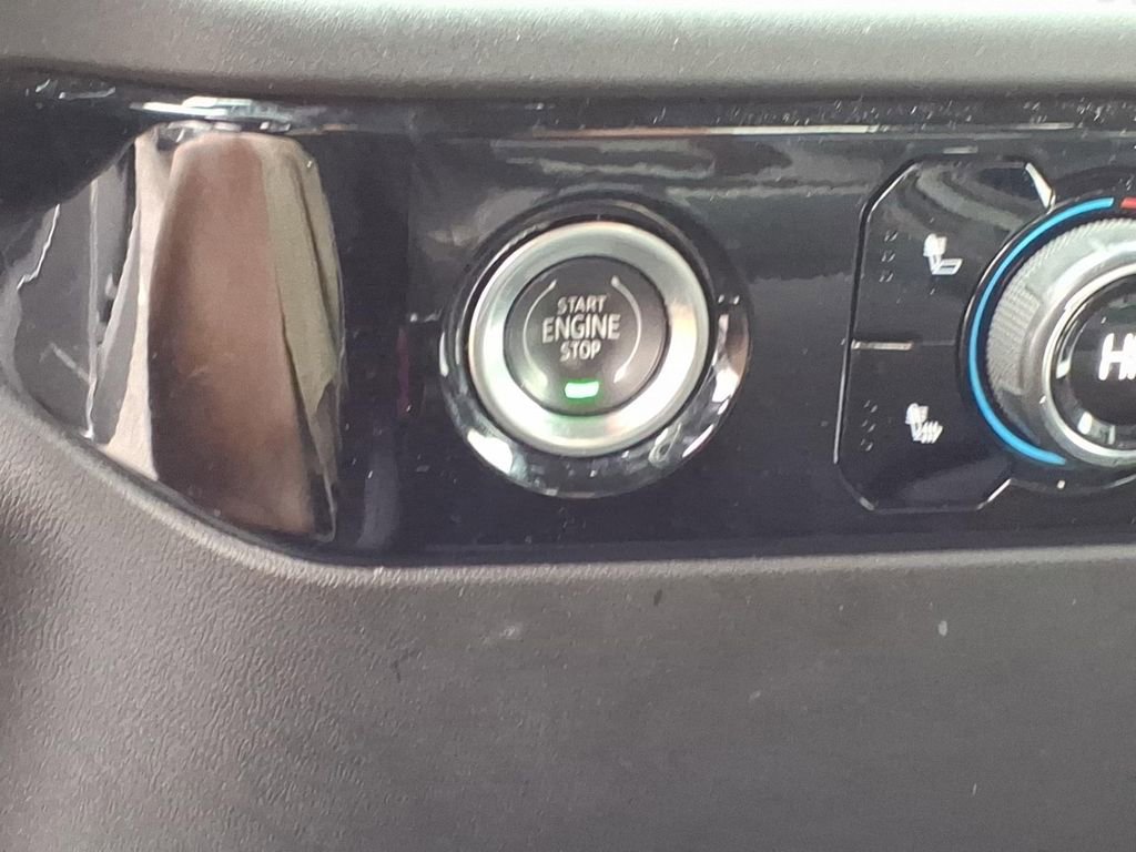 Used 2023 Chevrolet Silverado 1500 LT image 24