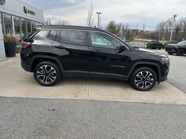 Certified 2023 Jeep Compass Limited image 9