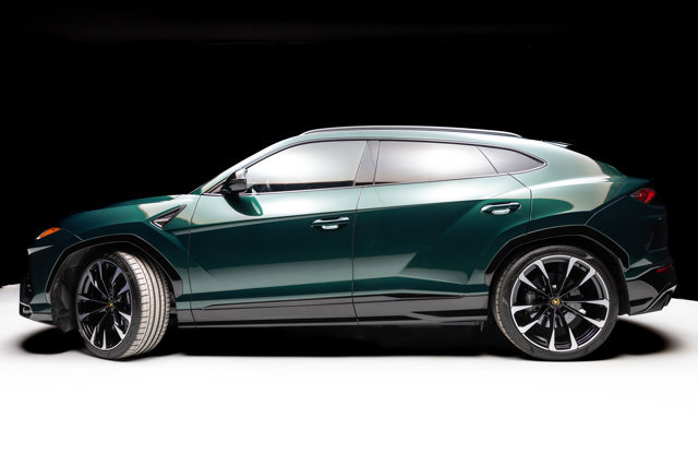 Used 2021 Lamborghini Urus image 23