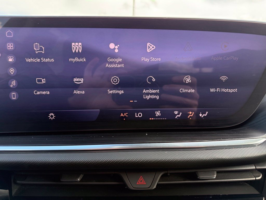 Used 2025 Buick Envision Preferred AWD/4WD image 27