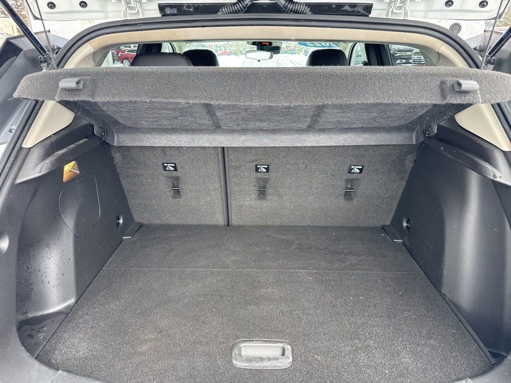 Certified 2022 Buick Encore GX Preferred w/ Cold Weather Comfort Package image 32