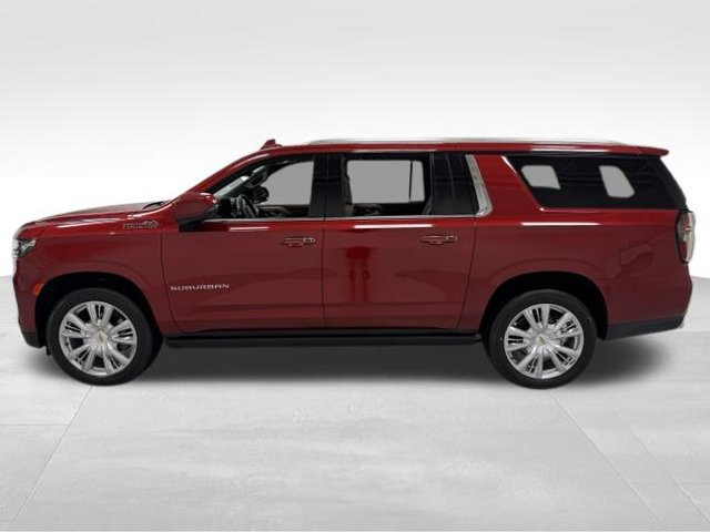 Certified 2024 Chevrolet Suburban High Country w/ Premium Package 2 AWD/4WD image 3
