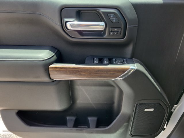 Used 2020 Chevrolet Silverado 1500 High Country w/ Technology Package RWD image 17