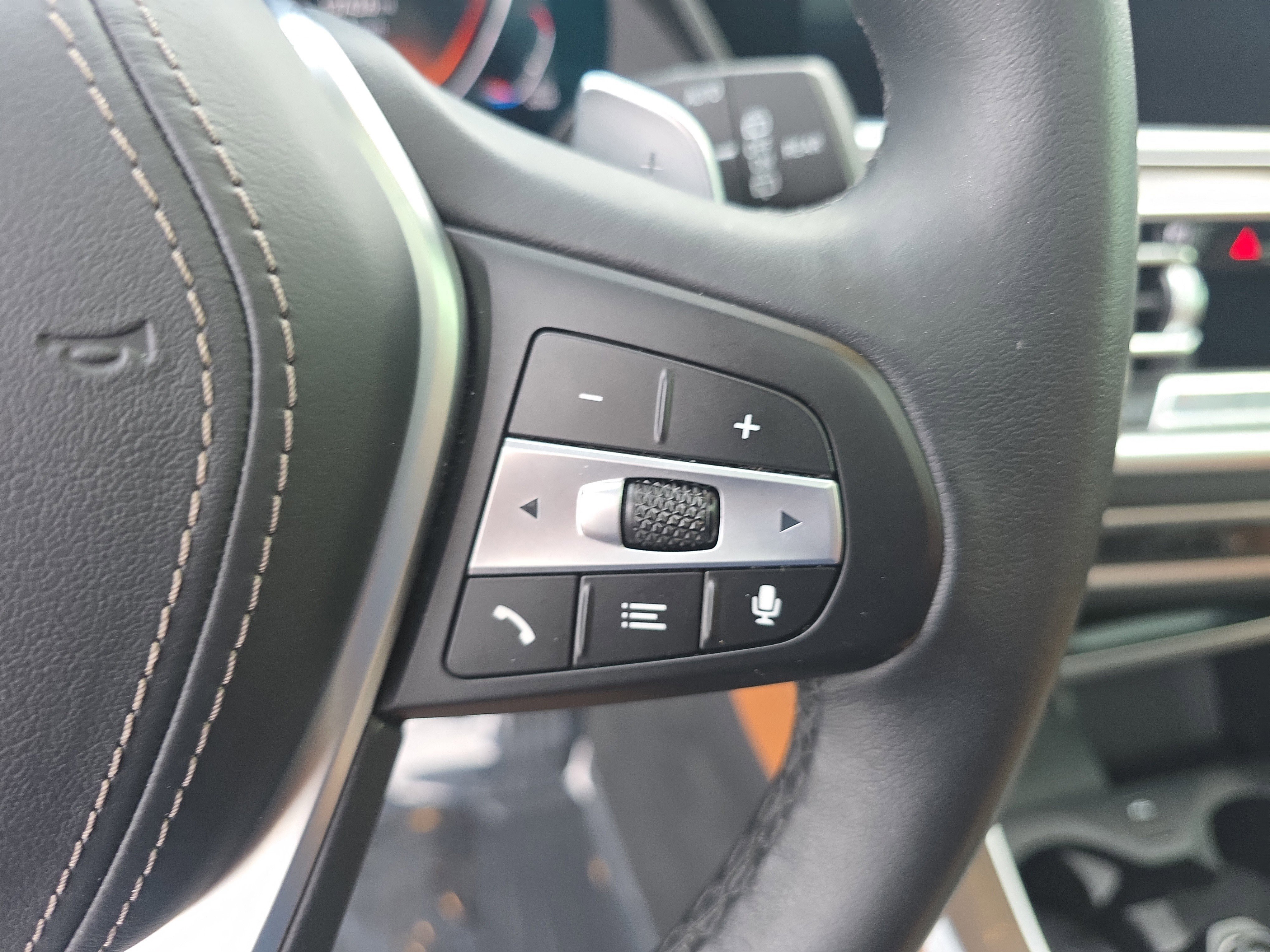 Used 2022 BMW X5 xDrive40i image 32