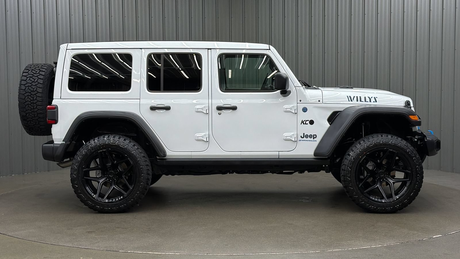 Used 2024 Jeep Wrangler Unlimited AWD/4WD image 6