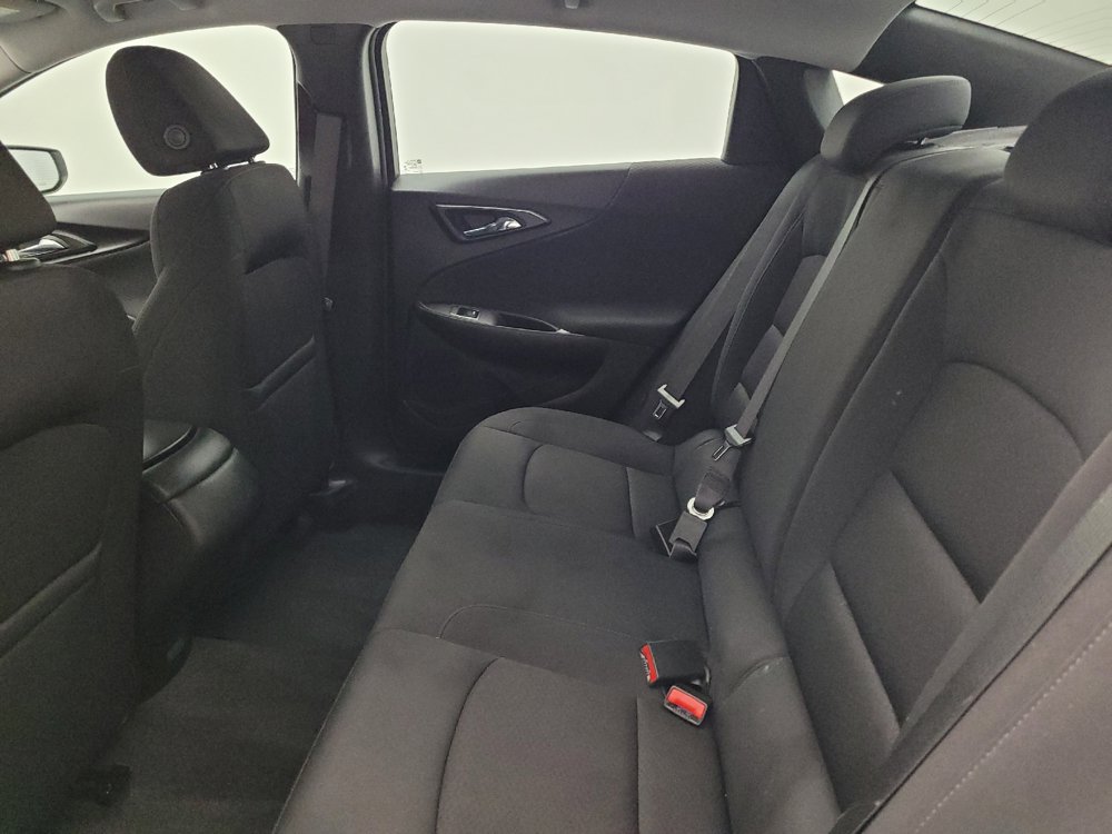 Used 2021 Chevrolet Malibu LS FWD image 18
