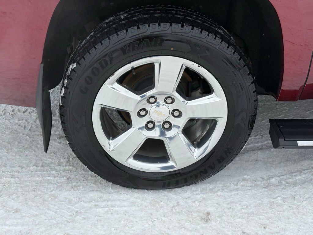 Used 2019 Chevrolet Suburban Premier image 11