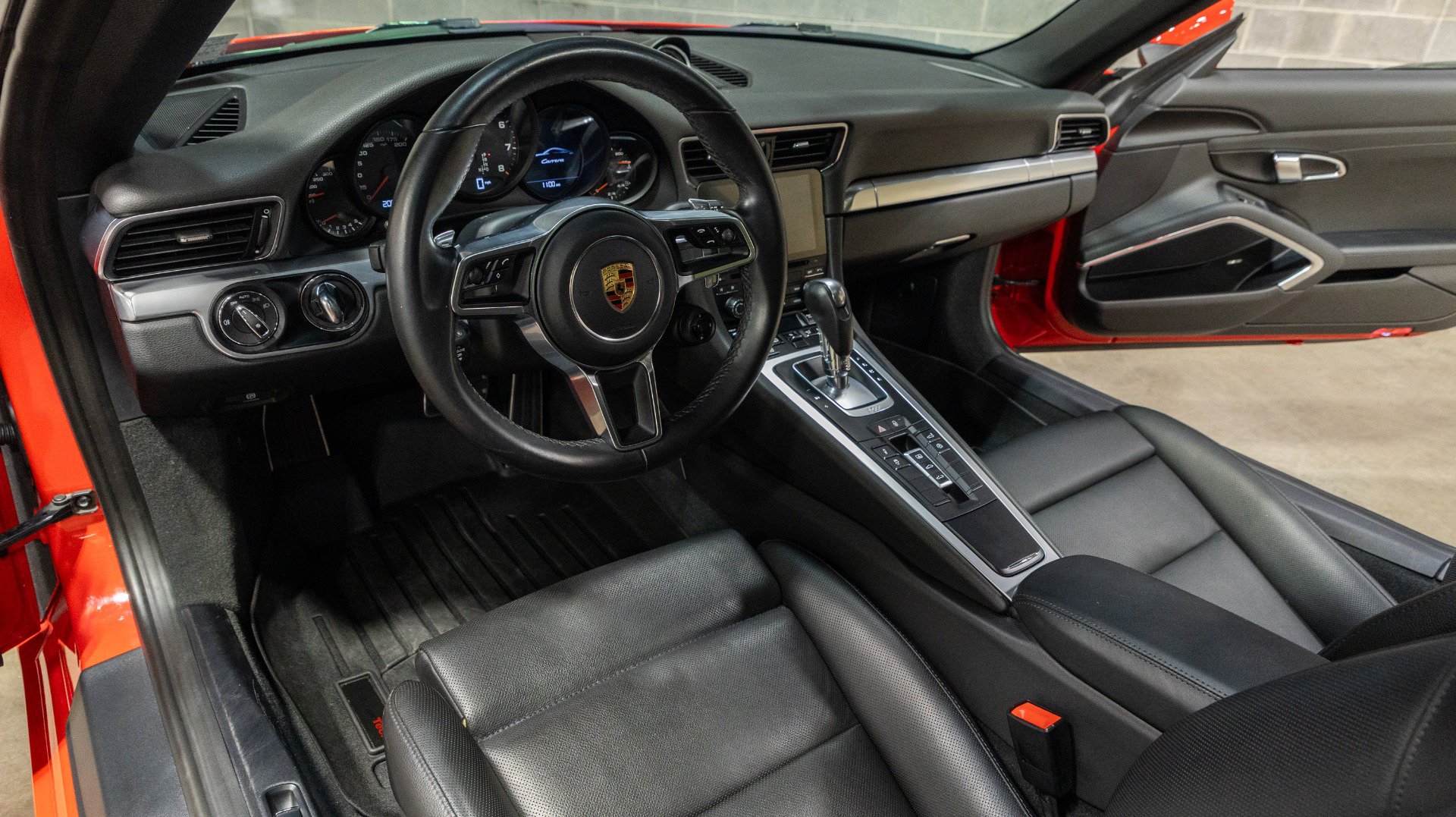 Used 2018 Porsche 911 Carrera RWD image 49