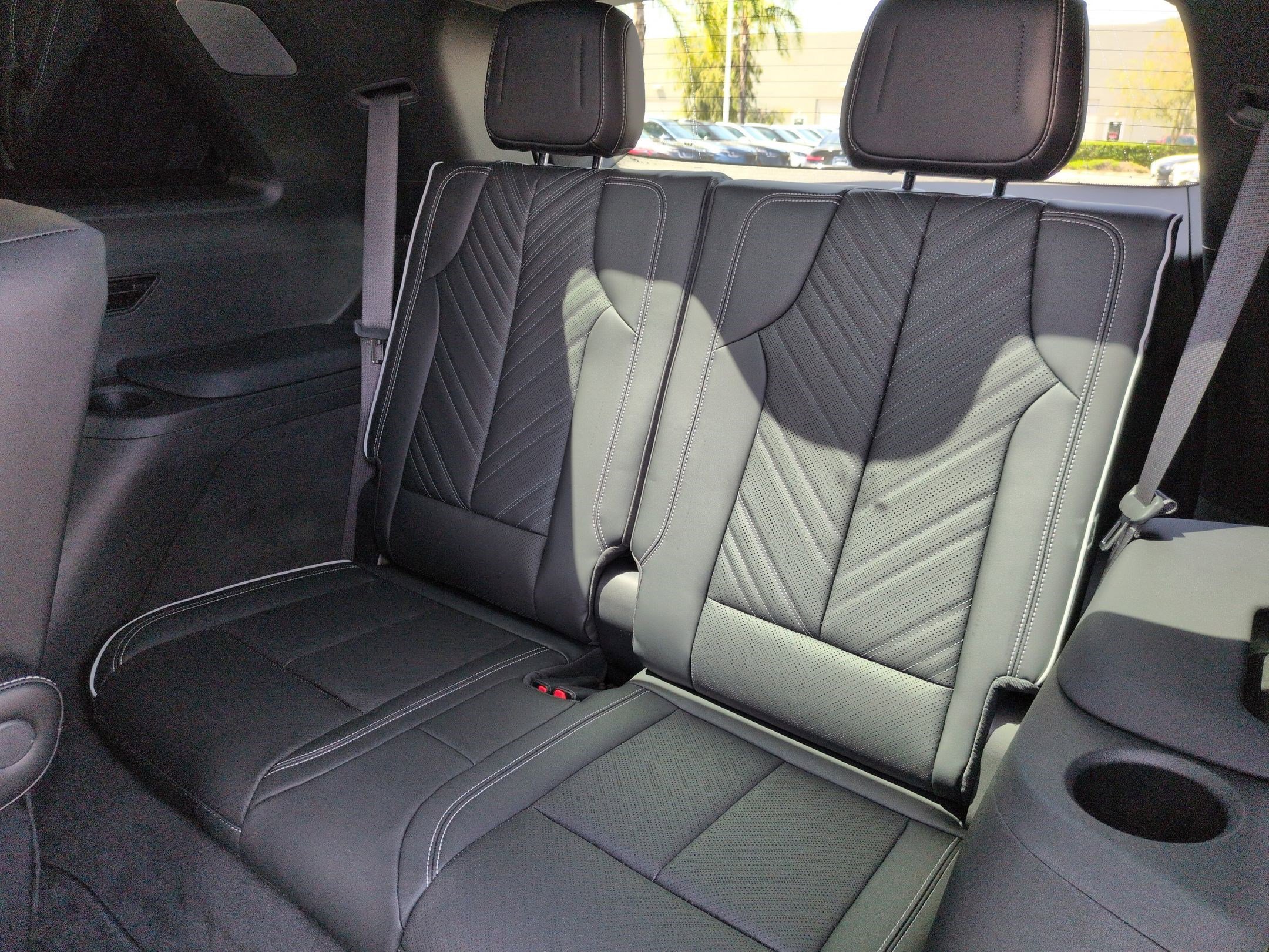 Used 2026 Cadillac Vistiq Platinum AWD/4WD image 31