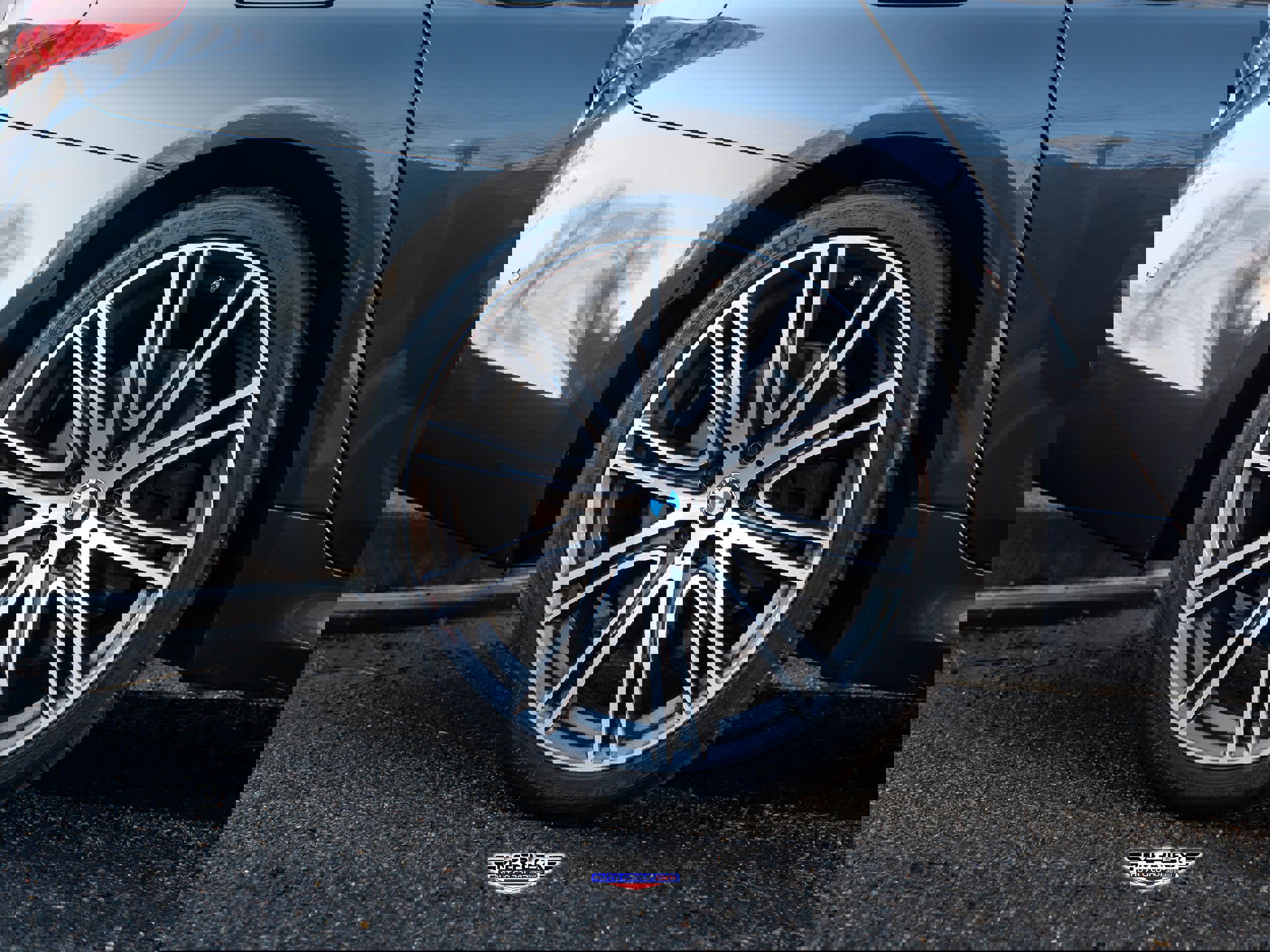 Used 2019 BMW 540i w/ M Sport Package image 11