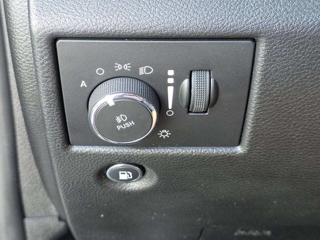 Used 2021 Jeep Grand Cherokee Trailhawk w/ Trailhawk Luxury Group AWD/4WD image 30
