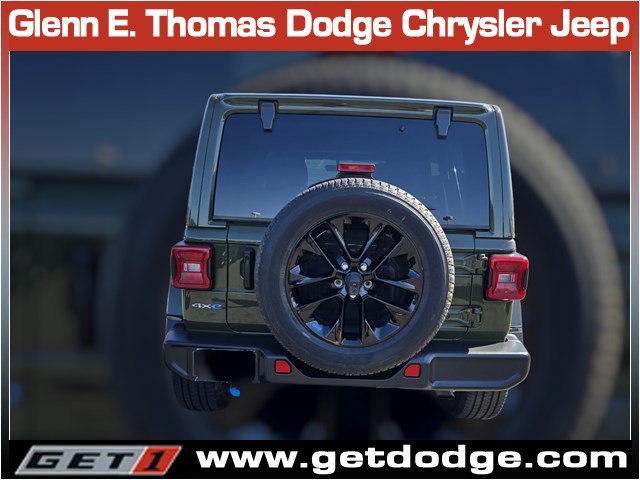 Certified 2022 Jeep Wrangler Unlimited Sahara AWD/4WD image 8