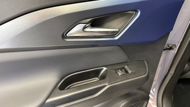 New 2026 Chevrolet Equinox EV LT FWD image 18