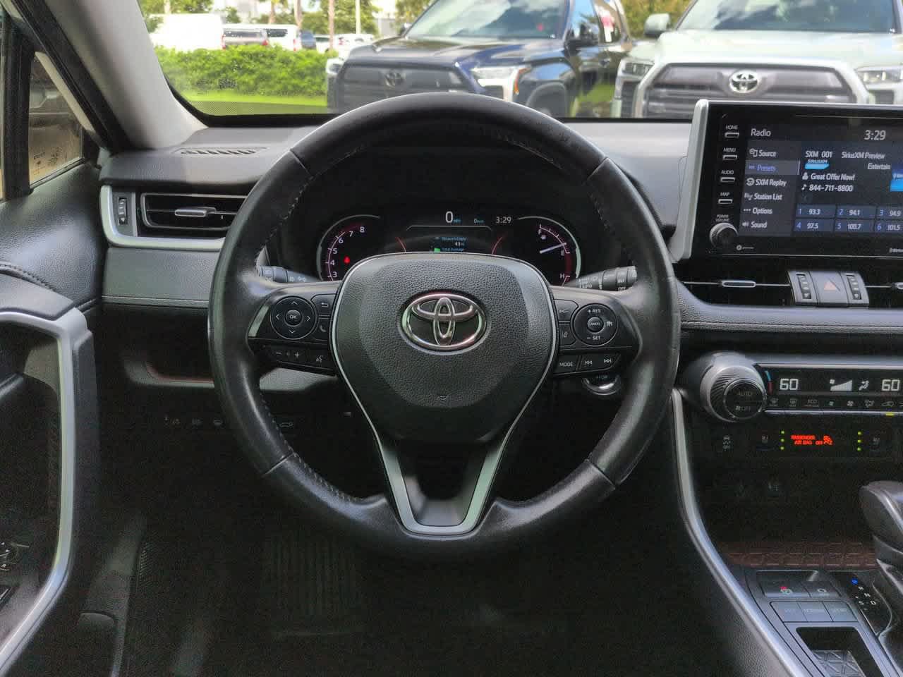 Used 2019 Toyota RAV4 Limited w/ Cold Weather Package FWD image 15