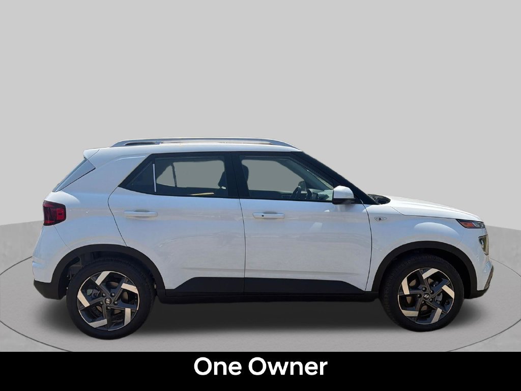 Used 2026 Hyundai Venue SEL FWD image 7