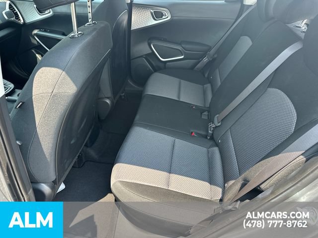 Used 2025 Kia Soul LX w/ LX Technology Package FWD image 23