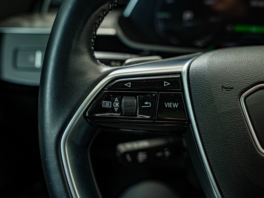 Used 2021 Audi e-tron Premium Plus w/ Premium Plus Package image 20