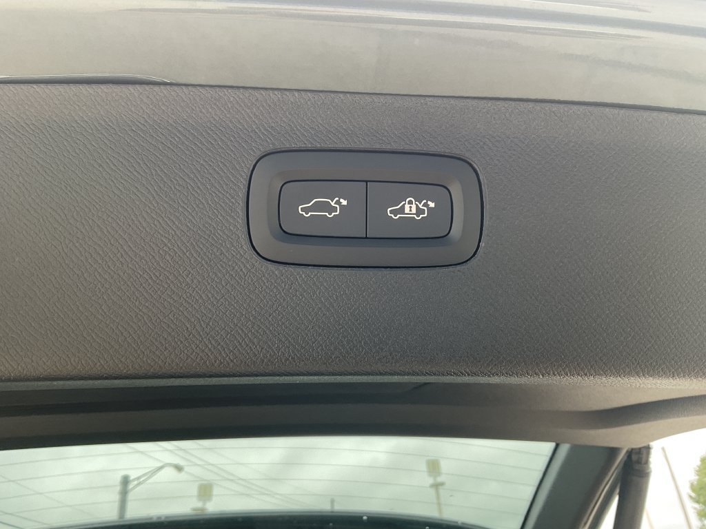 New 2027 Volvo XC90 B6 Plus AWD/4WD image 10