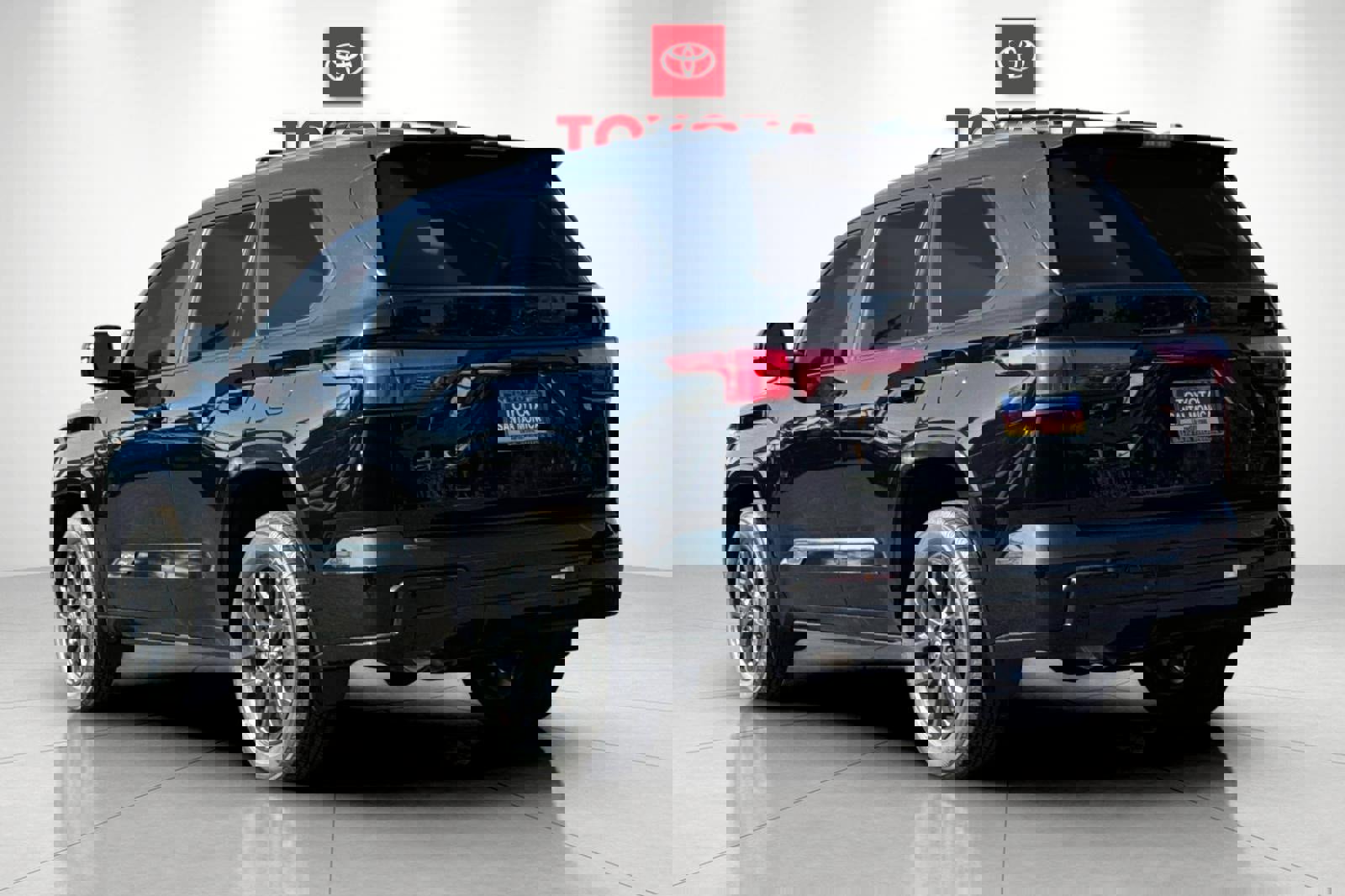 New 2026 Toyota Sequoia Platinum image 5