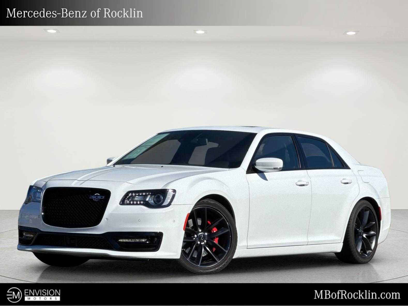 Used 2023 Chrysler 300 C RWD image 1