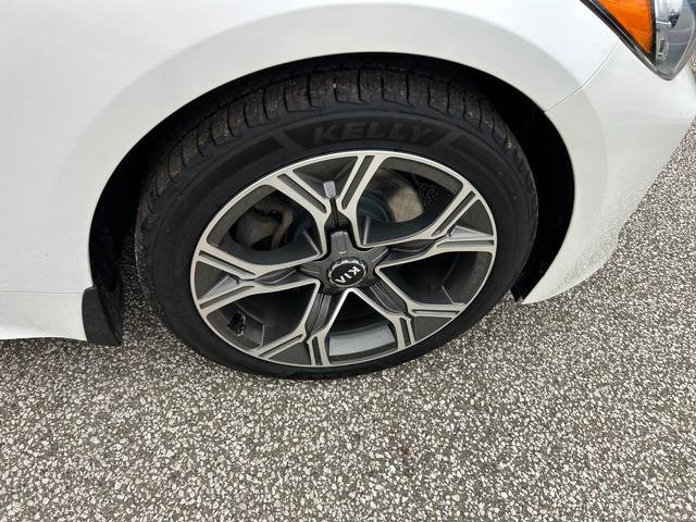 Used 2020 Kia Stinger GT-Line image 33