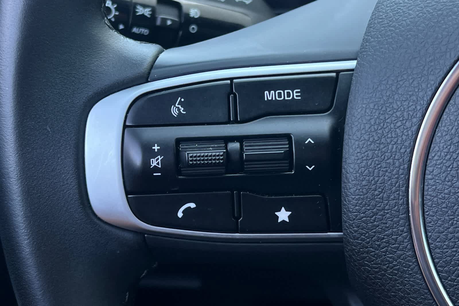 Used 2025 Kia K5 GT-Line w/ GT-Line Premium Package FWD image 31