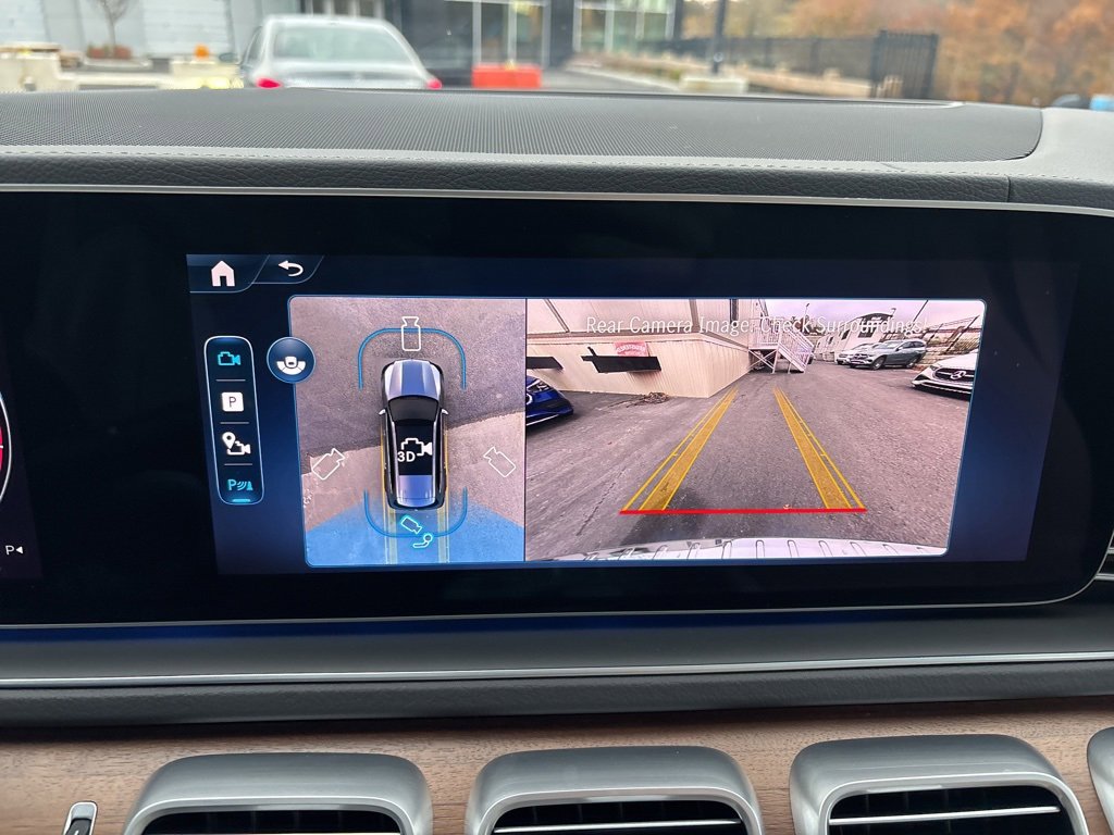 Used 2025 Mercedes-Benz GLS 450 4MATIC image 30