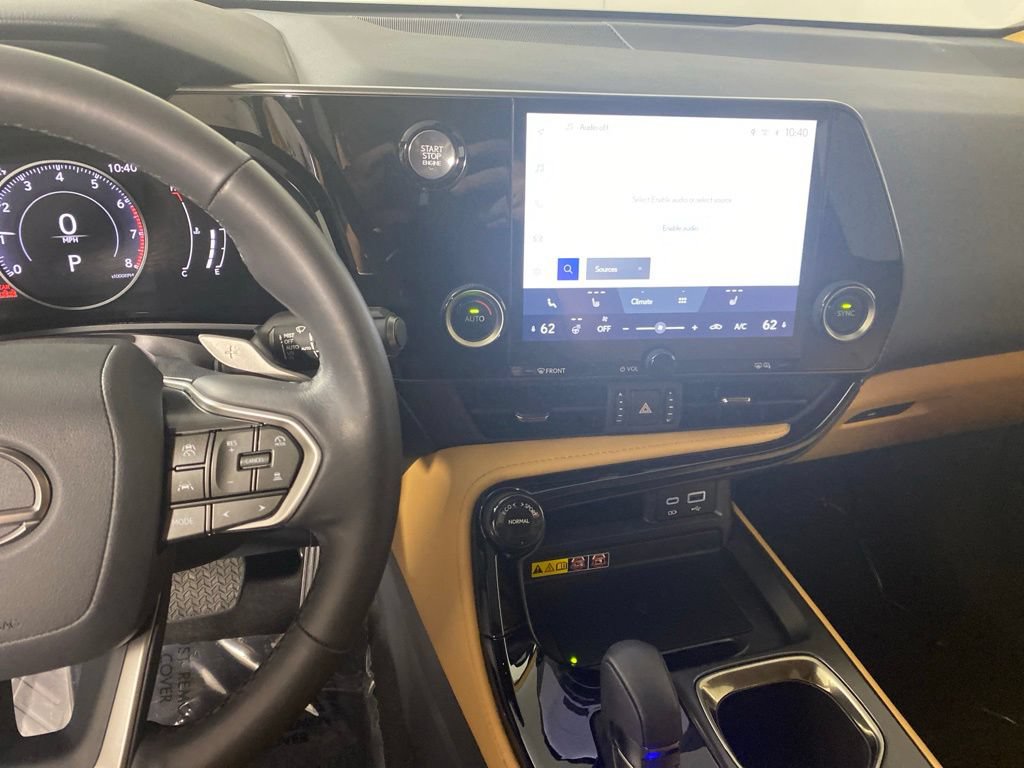 Certified 2025 Lexus NX 350 AWD w/ Accessory Package (2T) image 17