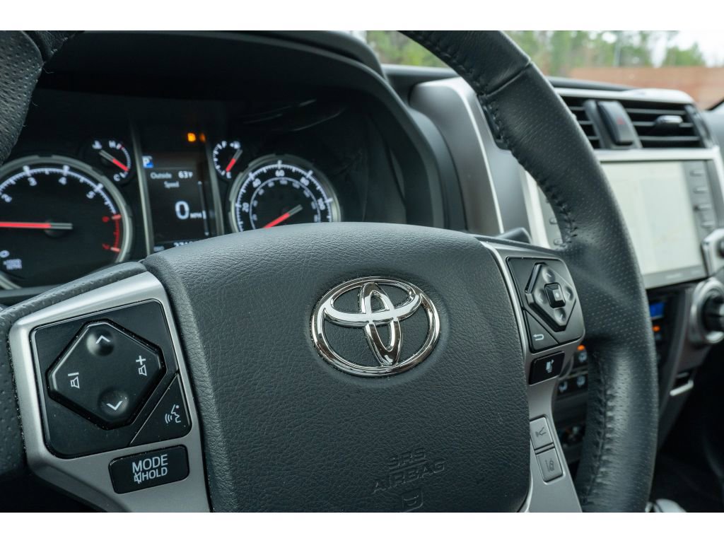 Used 2022 Toyota 4Runner Limited image 28