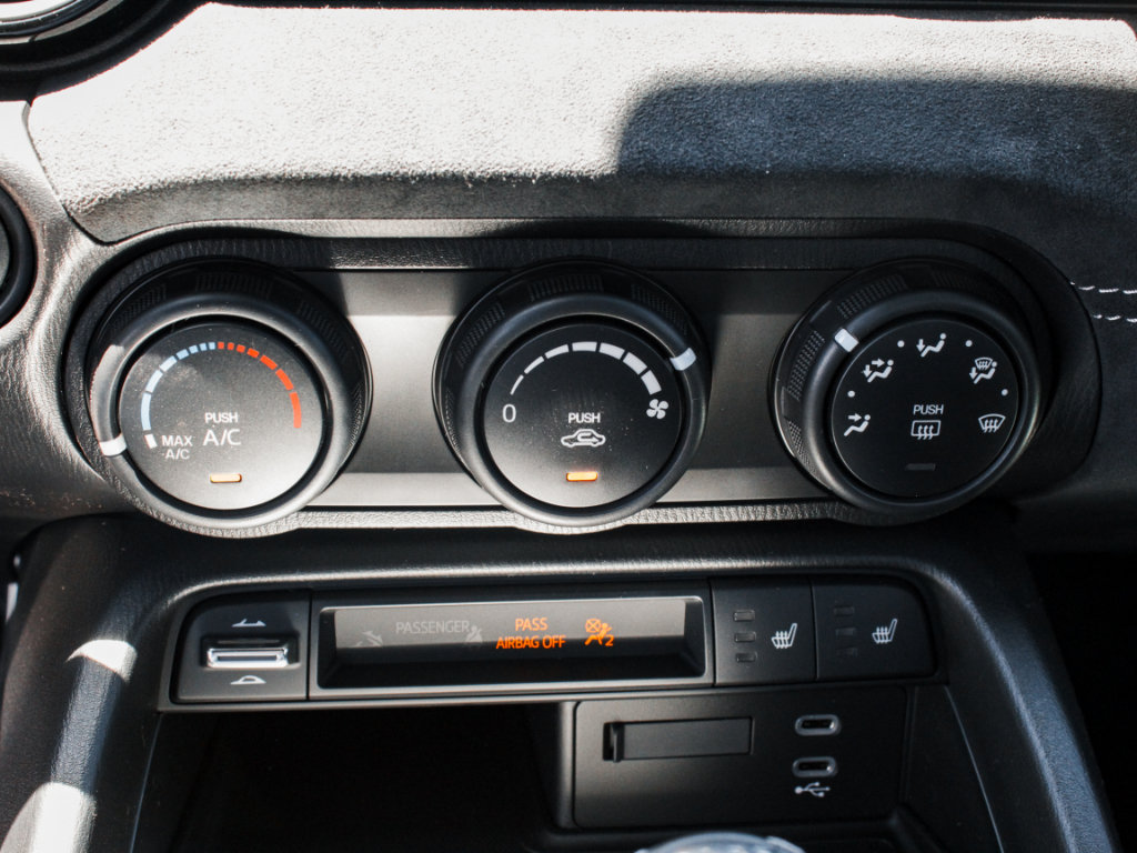 New 2026 MAZDA MX-5 Miata RF Club w/ Interior Package RWD image 18