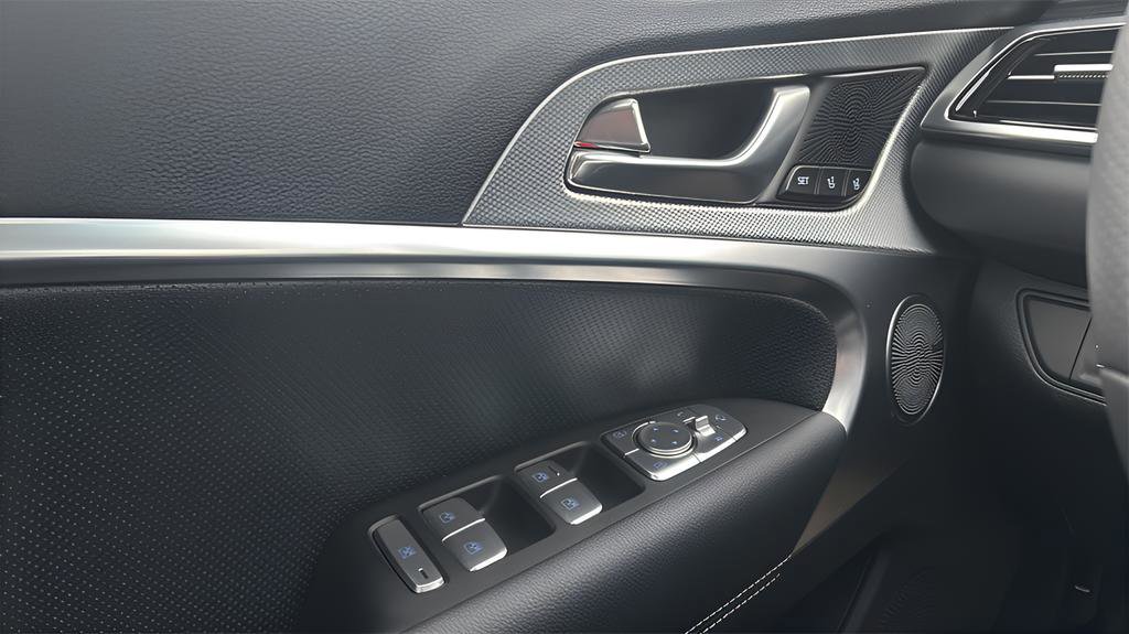 New 2026 Genesis G70 2.5T Prestige image 16