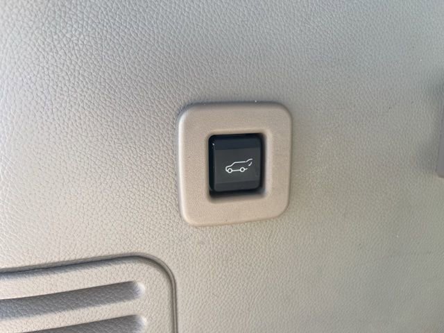 Used 2016 Lincoln Navigator L Select image 13