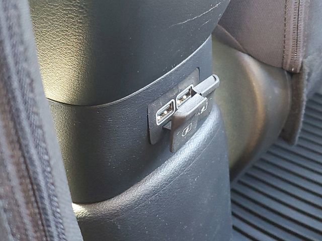 Used 2020 Nissan Kicks SR image 25