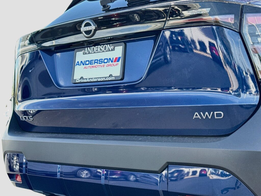 New 2027 Nissan Kicks SV AWD/4WD image 14