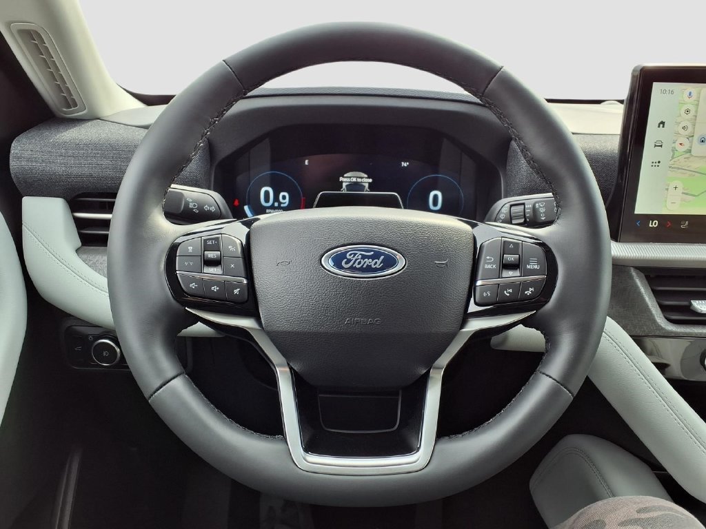 New 2026 Ford Explorer Platinum w/ LUX Leather Package AWD/4WD image 20