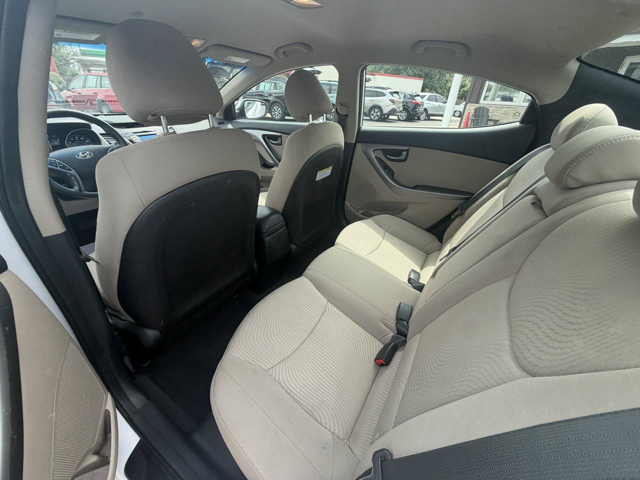 Used 2015 Hyundai Elantra SE w/ Option Group 02 FWD image 11