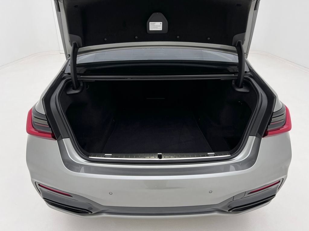 Certified 2022 BMW 740i xDrive w/ M Sport Package image 24