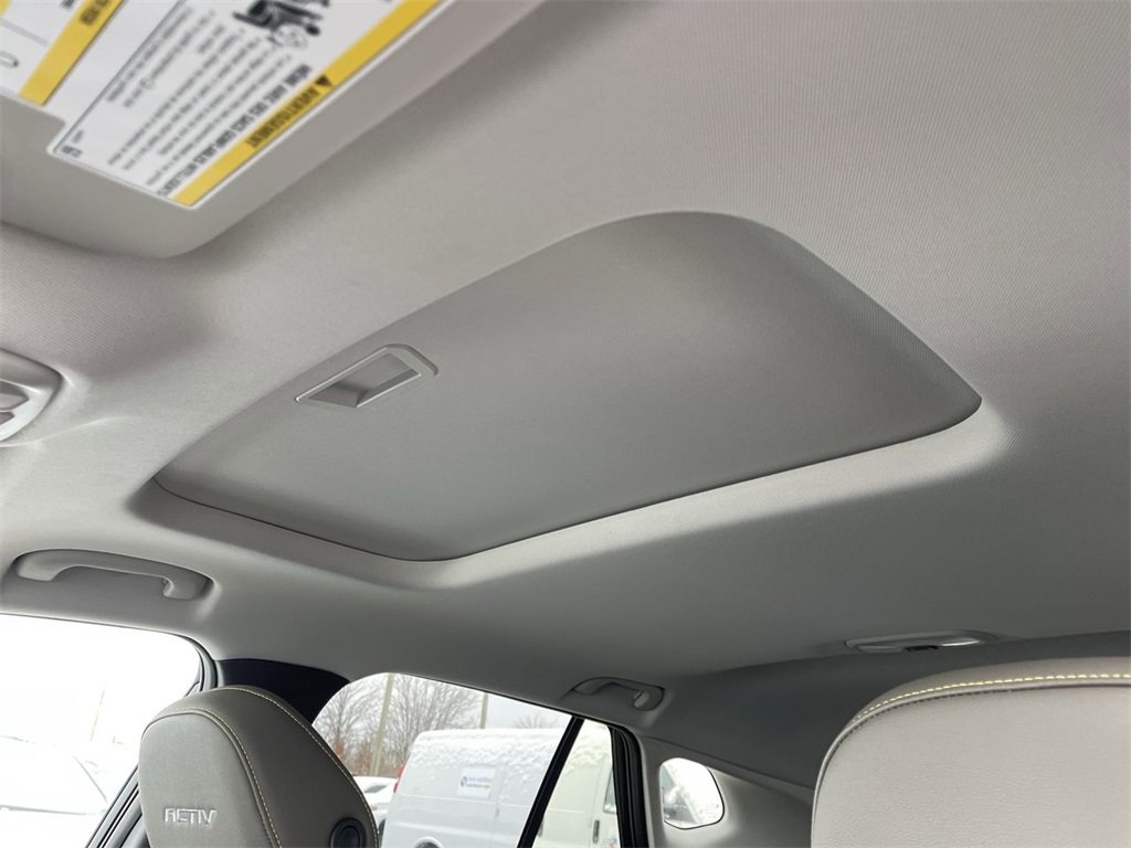 New 2026 Chevrolet Trax ACTIV w/ Sunroof Package image 21