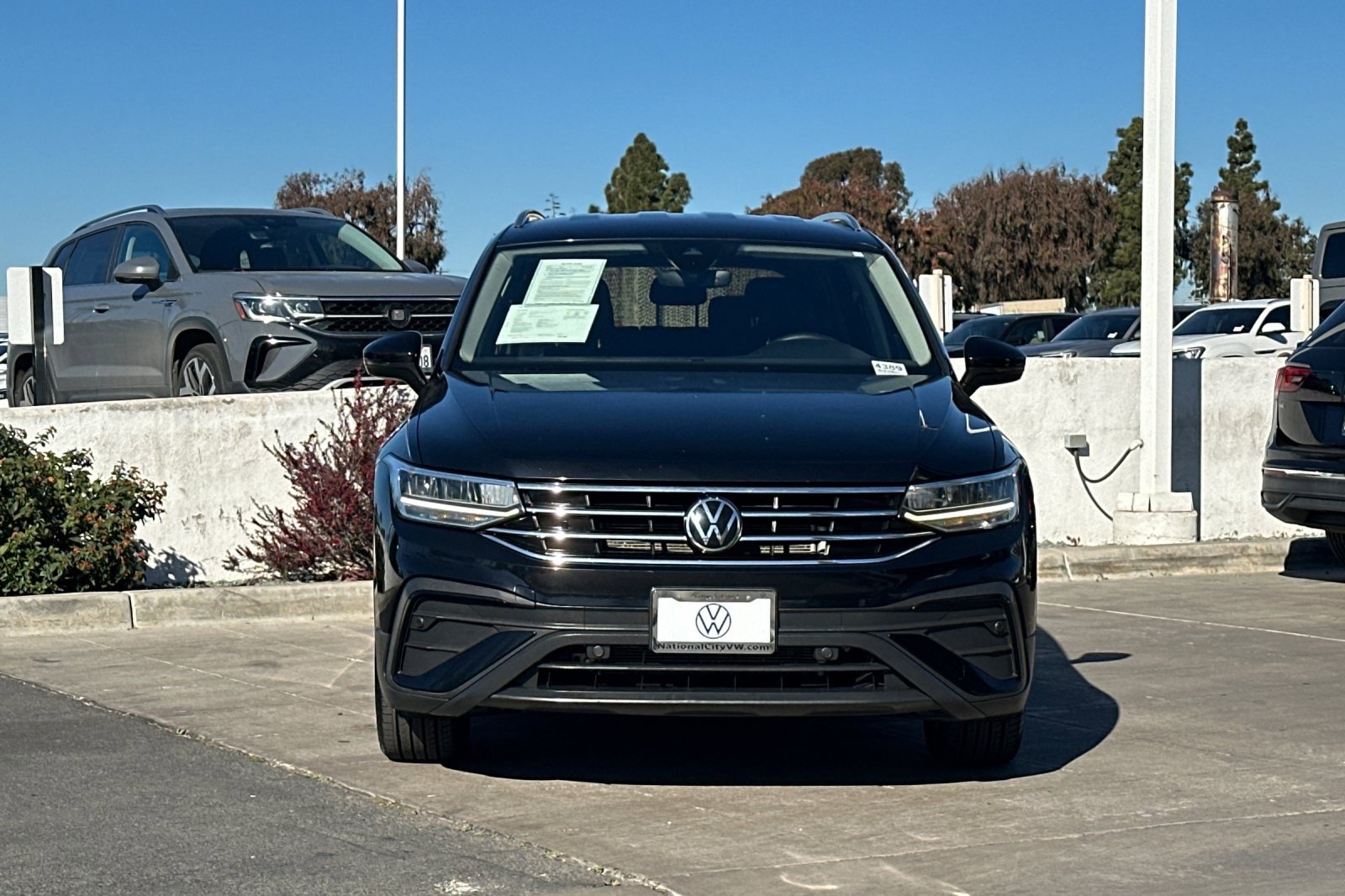 Certified 2022 Volkswagen Tiguan SE image 10