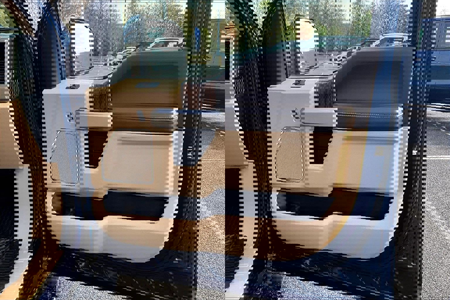 Used 2018 Ford F150 Lariat w/ Equipment Group 502A Luxury image 20