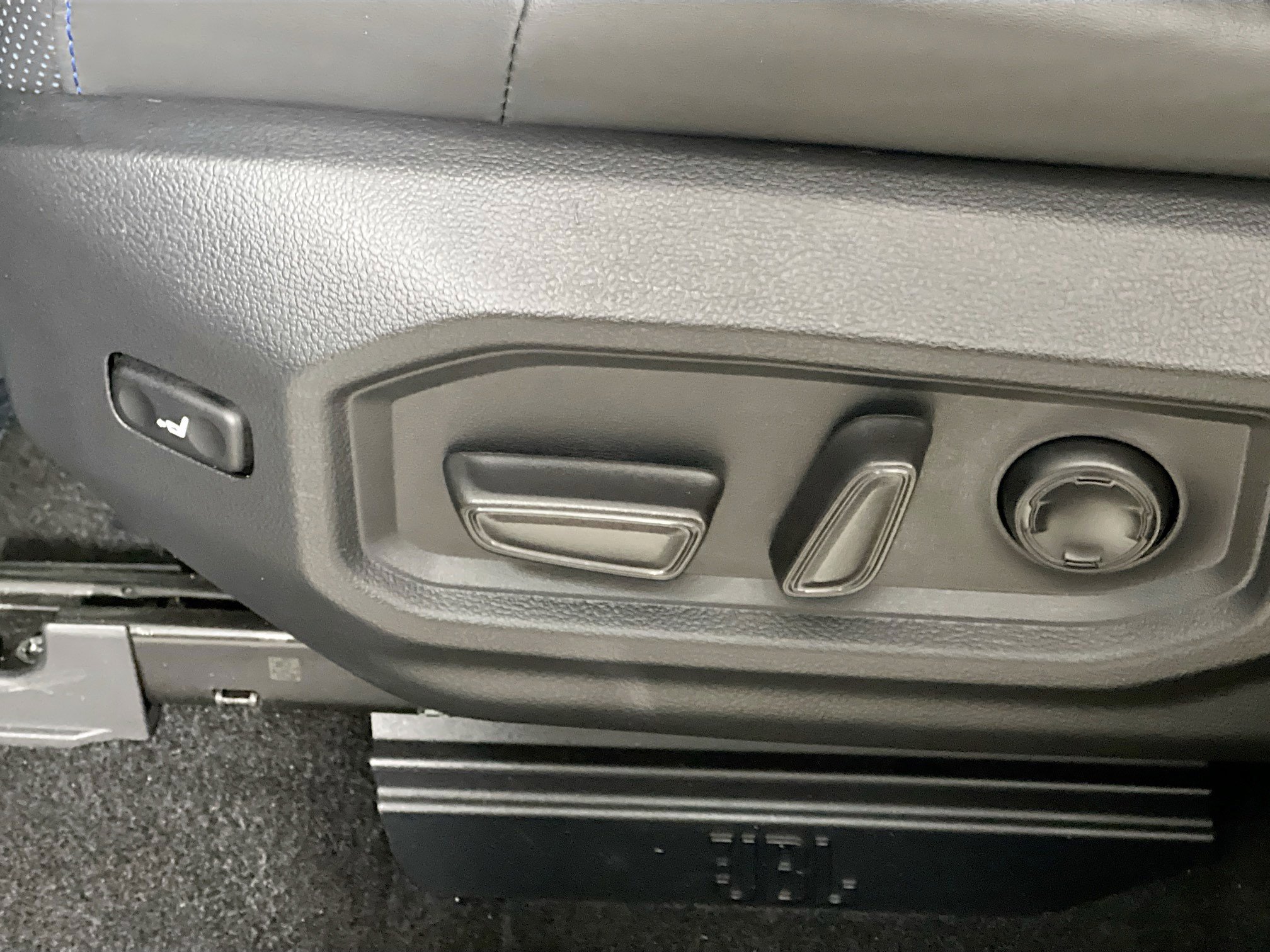 Used 2024 Toyota Tundra Platinum image 15