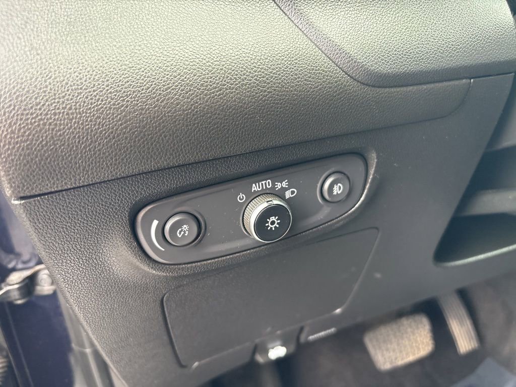 Used 2021 Buick Encore GX Select FWD image 21