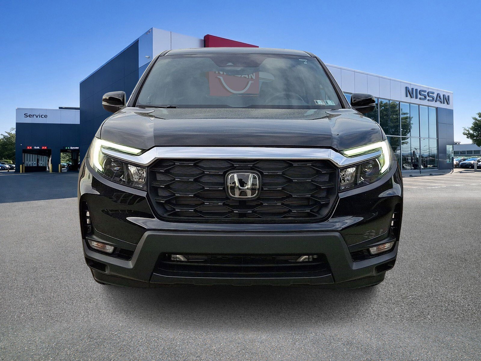 Used 2023 Honda Passport EX-L image 2
