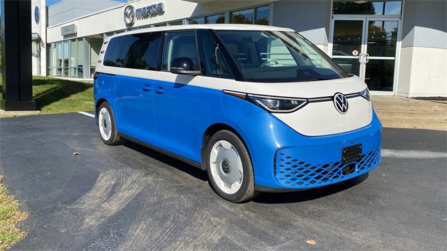 New 2025 Volkswagen ID. Buzz 1st Edition image 3