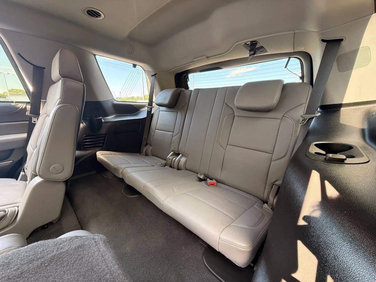 Used 2019 Chevrolet Tahoe LT w/ LT Signature Package AWD/4WD image 18