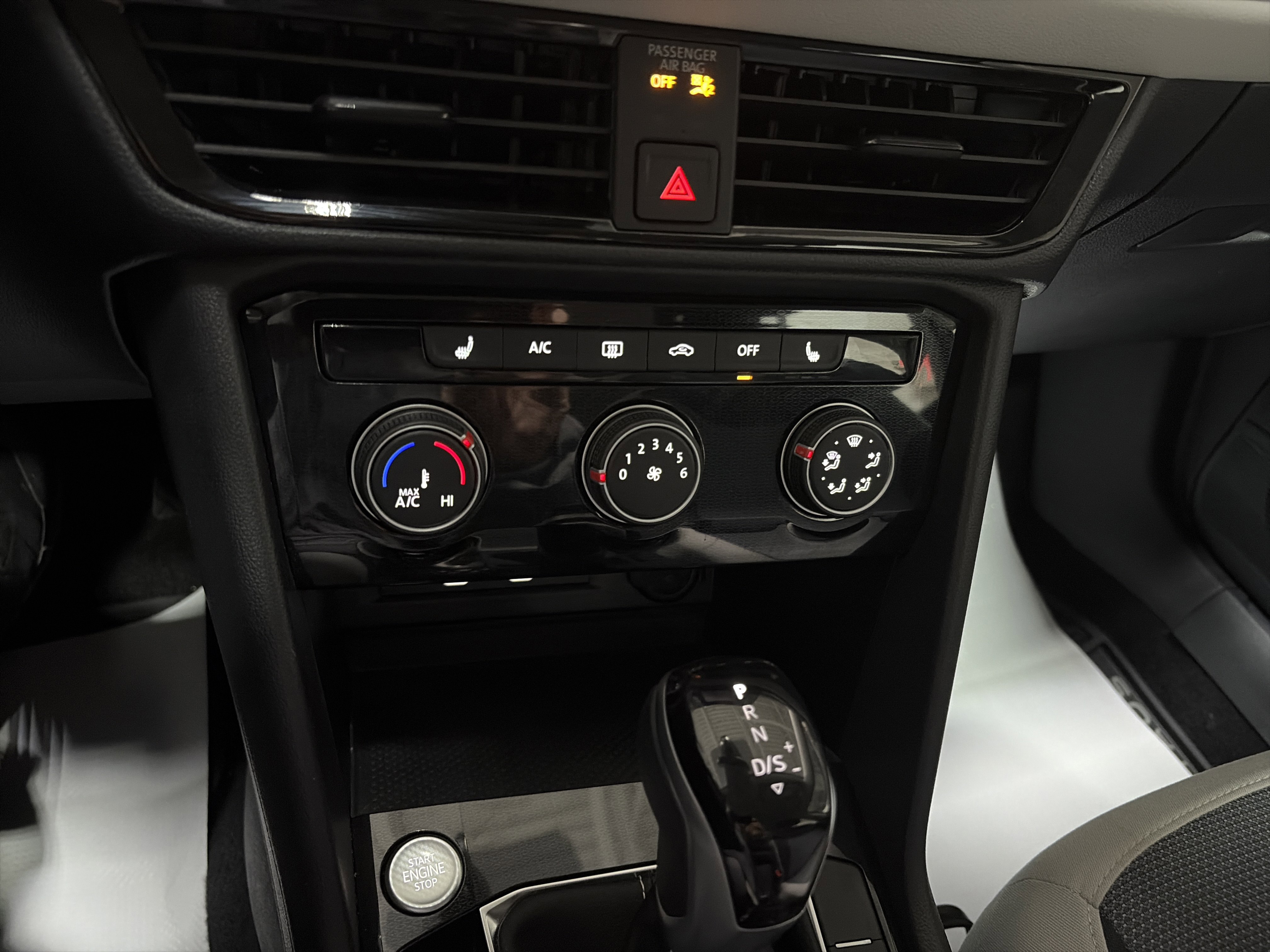 Certified 2025 Volkswagen Taos S image 20